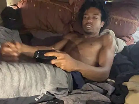 SlimeCrownzOut5 online show from 03.02.26