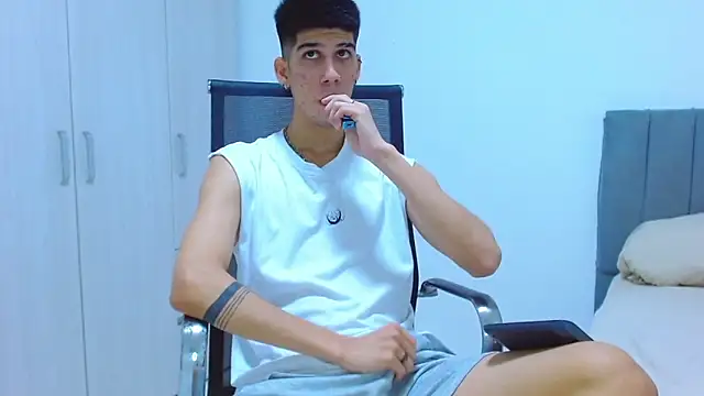 jhony-sex online show from 10.17.25