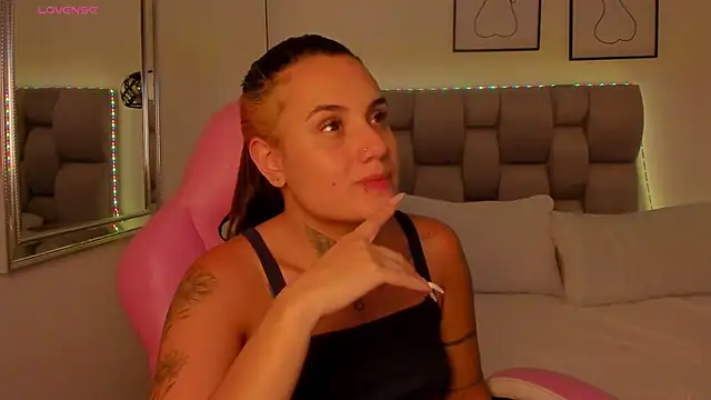 Susan-Sweet-7 online show from 02.12.26