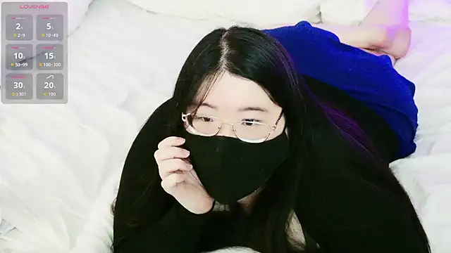 Snapshot of Kara-Nuna chatting on 08.01.26 Kara-Nuna online show from 08.01.26
