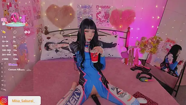 Misa Sakurai online show from 10.27.25