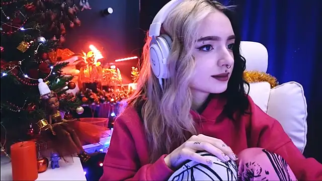 Avi Nile online show from 12.24.24