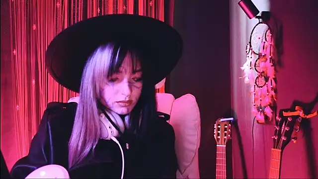 Avi Nile online show from 11.01.25