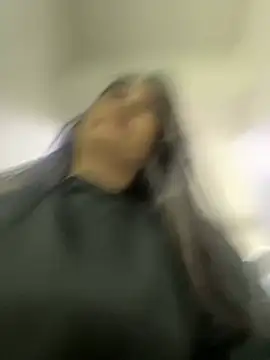 IrisBaker online show from 02.08.25