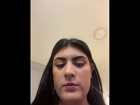 Snapshot of IrisBaker chatting on 05.18.26 IrisBaker online show from 05.18.26