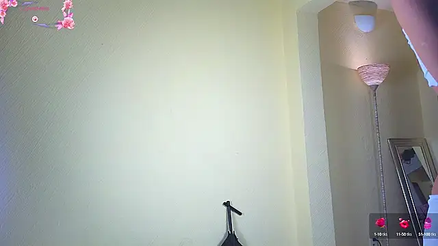 Snapshot of Finibondi chatting on 01.25.25 Finibondi online show from 01.25.25