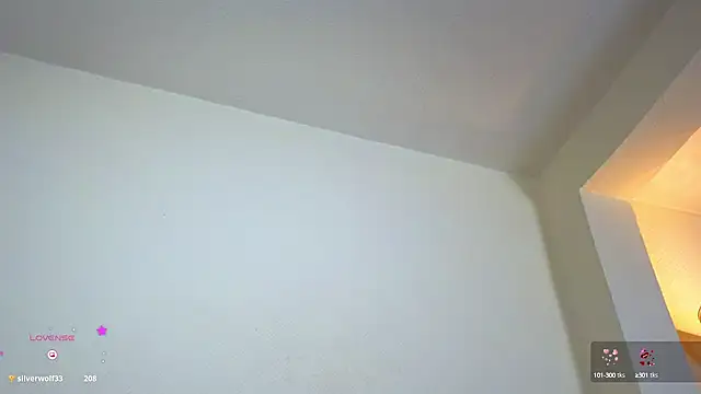 Snapshot of Finibondi chatting on 03.21.25 Finibondi online show from 03.21.25