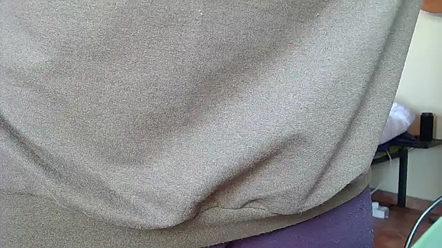 Snapshot of MultiOrgasmicLover chatting on 11.27.25 MultiOrgasmicLover online show from 11.27.25