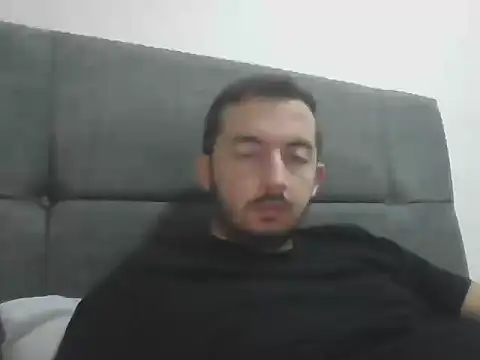 laynufff online show from 10.11.25