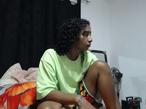 yohatinelly07 online show from 12.16.25