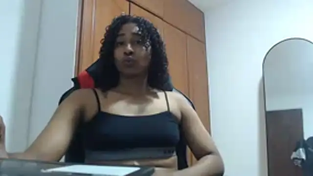 yohatinelly07 online show from 01.18.26