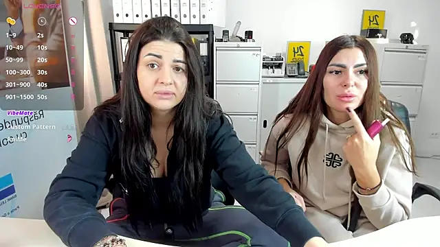 Snapshot of TiffanySweet chatting on 12.15.24 TiffanySweet online show from 12.15.24