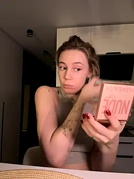 Snapshot of meanexx chatting on 11.27.25 meanexx online show from 11.27.25