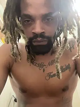 Snapshot of 1BeautyN1Beast chatting on 01.15.25 1BeautyN1Beast online show from 01.15.25