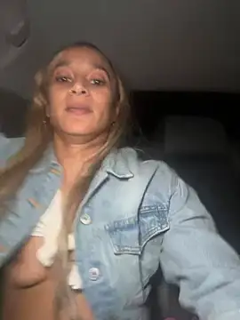 Shuggabutt online show from 02.10.25