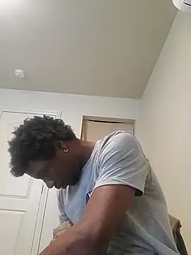 Snapshot of gaimov3r2024 chatting on 02.19.25 gaimov3r2024 online show from 02.19.25