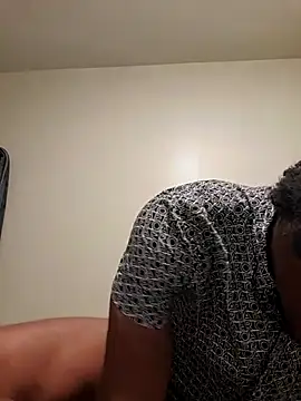 Snapshot of gaimov3r2024 chatting on 10.18.25 gaimov3r2024 online show from 10.18.25