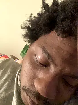 Snapshot of gaimov3r2024 chatting on 10.28.25 gaimov3r2024 online show from 10.28.25