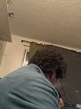 Snapshot of gaimov3r2024 chatting on 10.29.25 gaimov3r2024 online show from 10.29.25