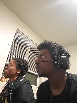 Snapshot of gaimov3r2024 chatting on 11.21.25 gaimov3r2024 online show from 11.21.25