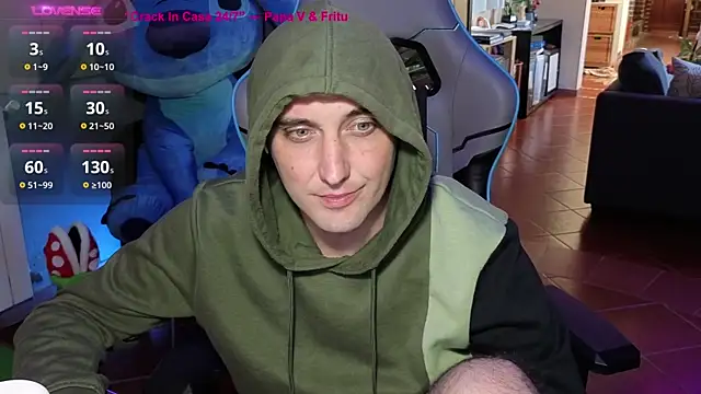 Snapshot of Gil_gamesh90 chatting on 10.12.25 Gil gamesh90 online show from 10.12.25