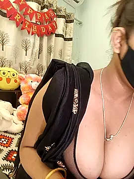 Divya girl online show from 10.08.25