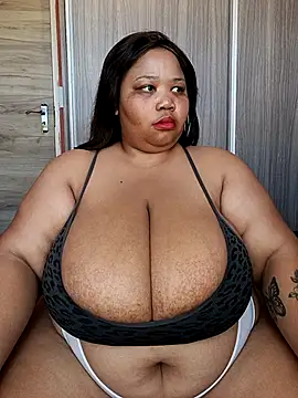 Snapshot of XXSEXYBBW94 chatting on 09.18.25 XXSEXYBBW94 online show from 09.18.25
