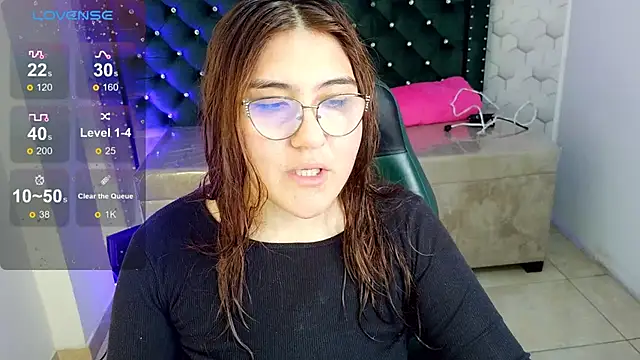 Snapshot of conniejames_m chatting on 06.03.26 conniejames m online show from 06.03.26