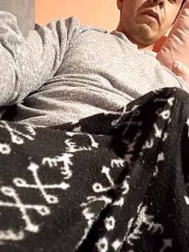 GuapoCoqueto online show from 11.14.25