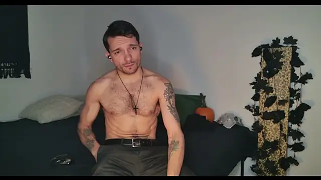 JackDesFeux online show from 10.04.25