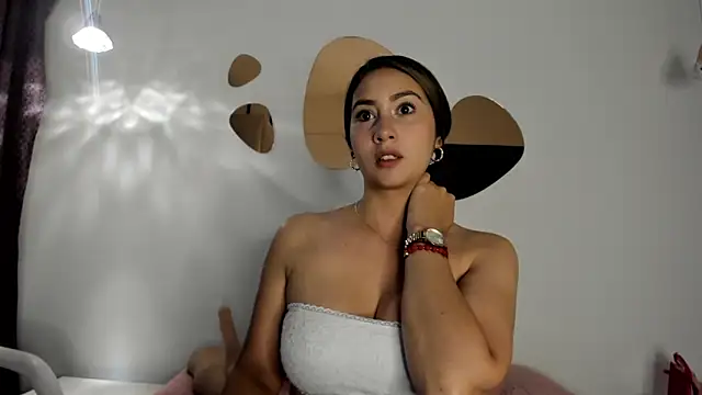 Snapshot of ValentinaaF chatting on 02.27.26 ValentinaaF online show from 02.27.26