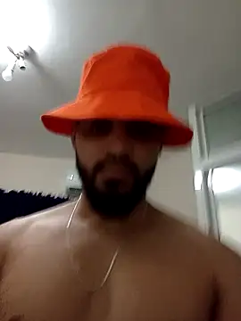 Snapshot of luismanuel_1998 chatting on 11.13.25 luismanuel 1998 online show from 11.13.25