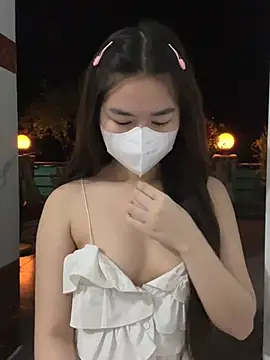 BabyThree  online show from 02.17.25