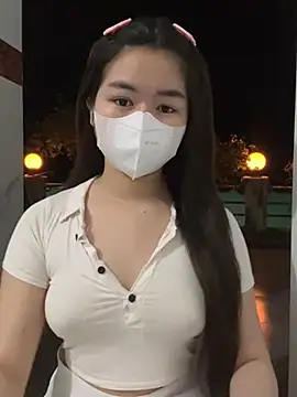 BabyThree  online show from 02.22.25