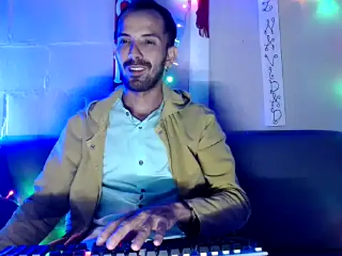 Tomas Tylor online show from 12.24.24