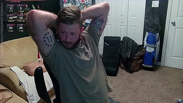 Snapshot of chillinthemosttt chatting on 02.11.25 chillinthemosttt online show from 02.11.25