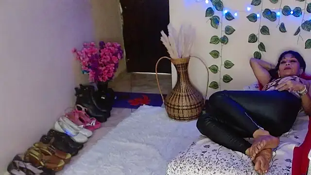 Latin Mature975 online show from 02.04.25