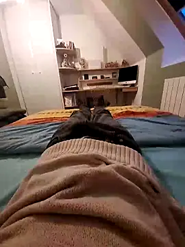 Snapshot of Vijeniv13 chatting on 02.19.26 Vijeniv13 online show from 02.19.26