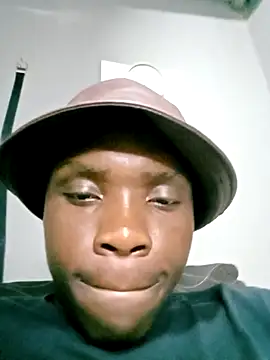 Snapshot of 199Gif chatting on 10.23.25 199Gif online show from 10.23.25