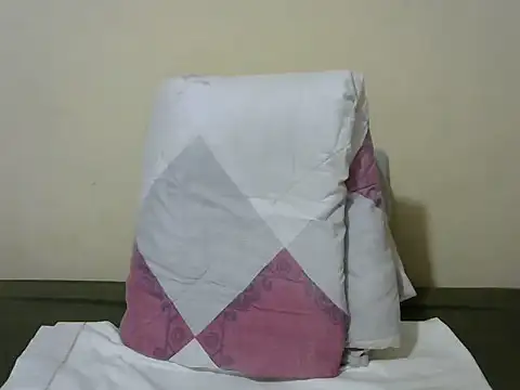 Snapshot of wetberrry chatting on 10.14.25 wetberrry online show from 10.14.25