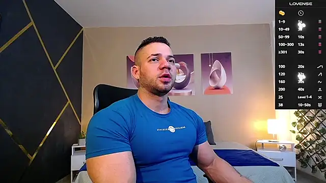 Snapshot of JeremyLowe chatting on 12.10.24 JeremyLowe online show from 12.10.24