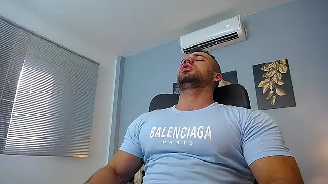 Snapshot of JeremyLowe chatting on 12.13.24 JeremyLowe online show from 12.13.24