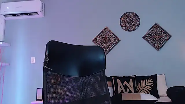 Snapshot of JeremyLowe chatting on 01.22.25 JeremyLowe online show from 01.22.25