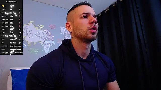 Snapshot of JeremyLowe chatting on 03.05.25 JeremyLowe online show from 03.05.25