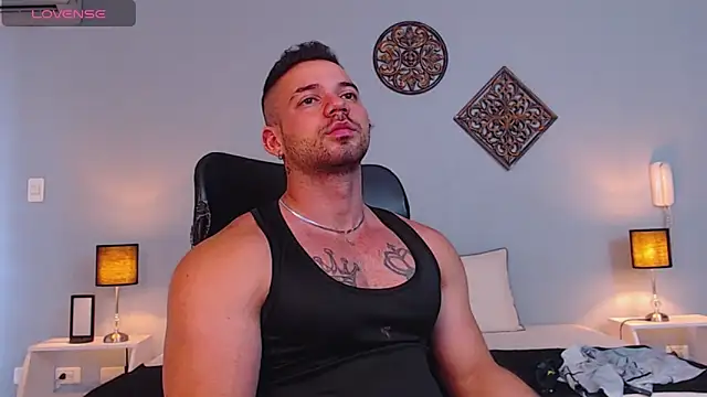 Snapshot of JeremyLowe chatting on 03.12.25 JeremyLowe online show from 03.12.25