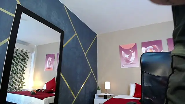 Snapshot of JeremyLowe chatting on 03.21.25 JeremyLowe online show from 03.21.25