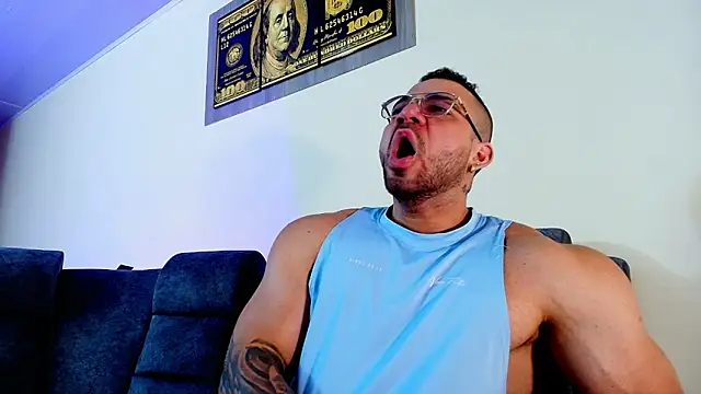 Snapshot of JeremyLowe chatting on 10.22.25 JeremyLowe online show from 10.22.25