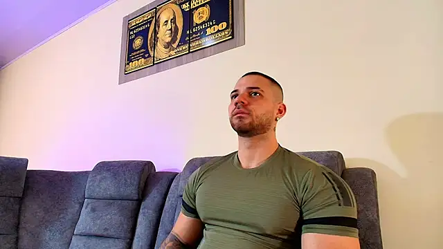 Snapshot of JeremyLowe chatting on 01.09.26 JeremyLowe online show from 01.09.26