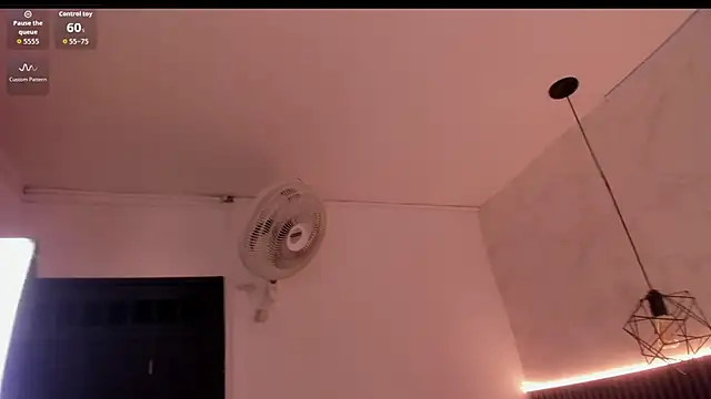 SOPHICARTERS online show from 10.15.25