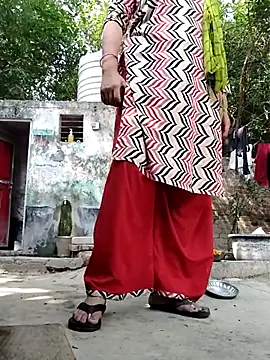 Snapshot of Hot-rubina chatting on 05.15.26 Hot-rubina online show from 05.15.26